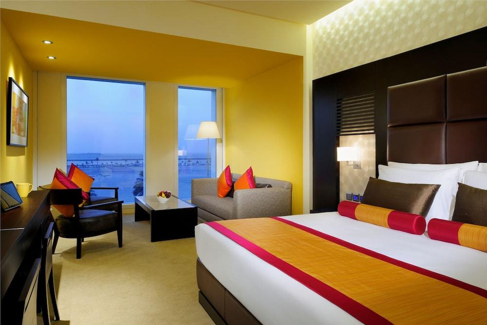Hues Boutique Hotel Дубай Екстер'єр фото